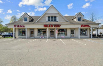 Stand alone 3 unit Retail Plaza with fully approved value add of four residential apartments.