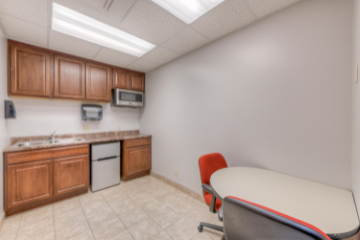 1st floor kitchenette - 